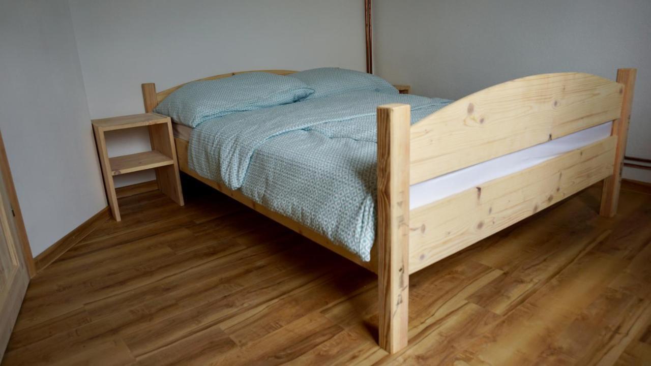 Lodge Dom Na Lovrencu Baselj Zewnętrze zdjęcie
